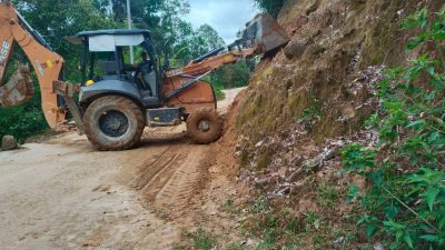 UPTD Pemeliharaan Jalan dan Jembatan PUPR Sulbar Tangani Longsoran Ruas Tabone–Nosu