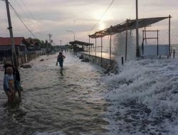 Pesisir Sulbar Berpotensi Banjir Rob 2-6 Januari 2026