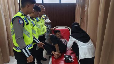 Aksi Aliansi Mahasiswa di Mamuju Berujung Lempar Batu, Sejumlah Aparat Luka