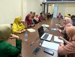 Dinsos P3A dan PMD Sulbar Gelar Rapat Internal Bidang Pemerintahan Desa