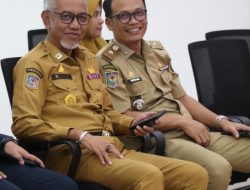 Karo Pemkesra Sulbar Ikuti Rapat Paripurna DPRD