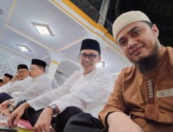 Karo Pemkesra Ikut Shalat Tarawih Bersama Gubernur SDK di Mesjid Raya Mambi
