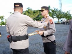 Bongkar 15 Kasus Curanmor, Kapolresta Mamuju dan  11 Personelnya Raih Penghargaan Kapolda Sulbar