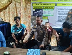 Petugas Pospam Ops Ketupat Amankan Tiga Pria Mabuk yang Berkelahi di Anjungan Pantai Manakarra