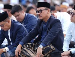 Karo Pemkesra Sulbar Shalat Id Bersama Gubernur di Anjungan Pantai Manakarra