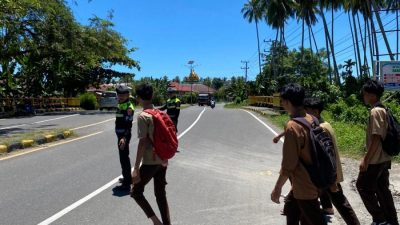 PJR Ditlantas Polda Sulbar Gencarkan Edukasi Tertib Berkendara di Kalangan Pelajar