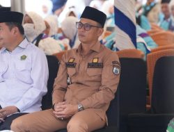 Karo Pemkesra Dampingi Gubernur SDK Lepas Jamaah Haji