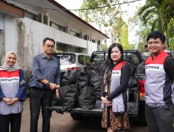 Pertamina Salurkan Bantuan Ratusan Paket Sembako Jelang May Day 2026