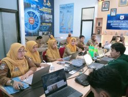 Kadis Kominfo Sulbar Kembangkan Fitur Website