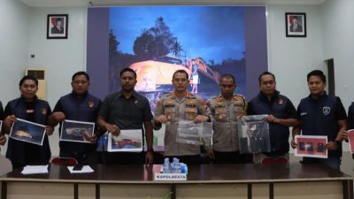 Polresta Mamuju Amankan 8 Orang Penambang Ilegal dan 1 Ekskavator