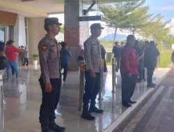 Personel Polsek Kalukku Rutin Gelar Pengamanan di Bandara Tampa Padang