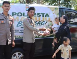 Door To Door, Kasat Binmas dan Bhabinkamtibmas Salurkan Paket Daging Kurban