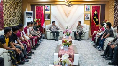 Lepas Tim Sepak Bola Bhayangkara, Kapolda Sulbar: Utamakan Sportivitas