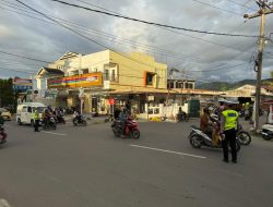 Ditlantas Polda Sulbar Berikan Pelayanan Terbaik di Tiga Titik Padat Kendaraan