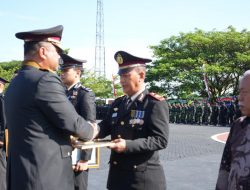 Kado Istimewa untuk Personel Berprestasi dan Warga