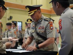 Kapolda Sulbar Pimpin Sertijab Enam Pejabat Utama