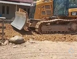 Dinas PUPR Sulbar Turunkan Alat Berat, Perbaiki Ruas Jalan Dusun Kandang Batu