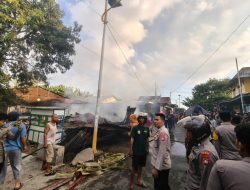 Polisi Selidiki Penyebab Kebakaran di Polman