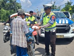 Berburu Berkah Jumat, Tebar Senyum Lewat Berbagi Makanan Gratis