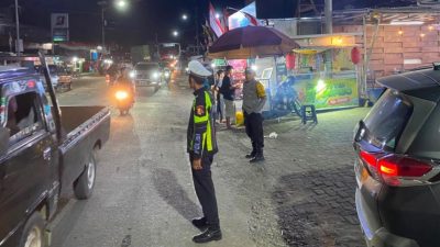Tak Kenal Waktu, Polresta Mamuju Jaga Keamanan dan Kelancaran Lalu Lintas