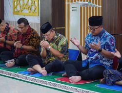 Kekuatan Doa, Polda Sulbar Bersama Santri dan Anak Yatim Mohon Keselamatan dari Ancaman Karhutla