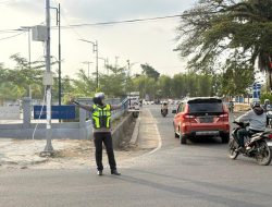 Polantas Polda Sulbar Jaga Kelancaran Lalu Lintas Saat Jam Padat