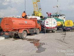 Empat Instansi Ini Distribusikan Air Bersih ke Kapal Perintis untuk Masyarakat Kepulauan Balabalakang