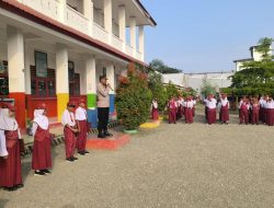 Kasat Binmas Polres Mateng Jadi Pembina Upacara di SD Inpres Ngapaboa, Begini Amanatnya