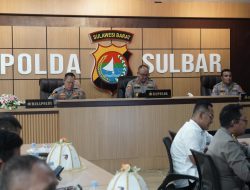 Kapolda Sulbar Beserta PJU Ikuti Penyerahan LHP Keuangan dan Grand Entry Meeting Audit Semester II 2026