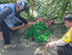 Polsek Sampaga Polresta Mamuju Evakuasi Mayat Tanpa Identitas di Pantai Dato
