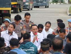 Dirkrimum Polda Sulbar Jawab Tuntutan dengan Dialog Terbuka