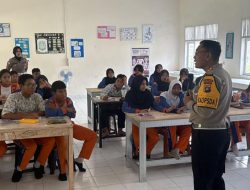 Dirlantas Polda Sulbar Ajak Pelajar Raih Cita-Cita Lewat Disipli